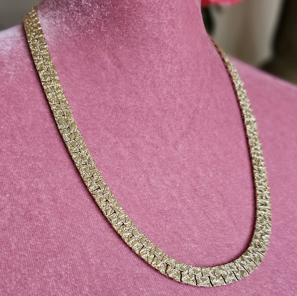 Vintage Necklace. Pale Goldtone Nugget Design. Korea - Picture 3 of 9
